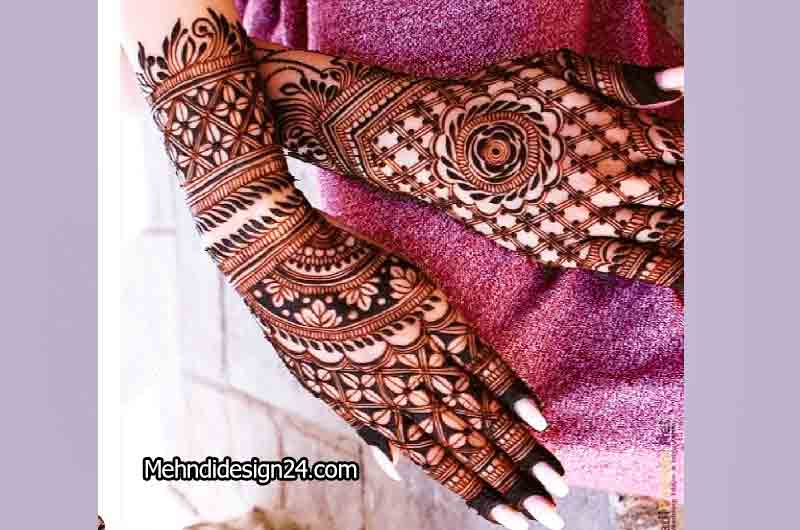 Top 111+ Evergreen And Simple Mehndi Designs For Legs & Foot