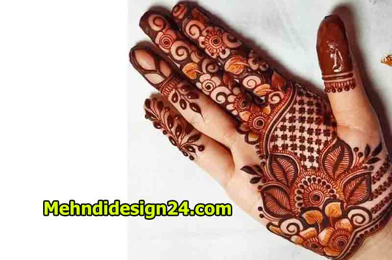 50+ Stunning Mehndi Designs For Your Karwa Chauth